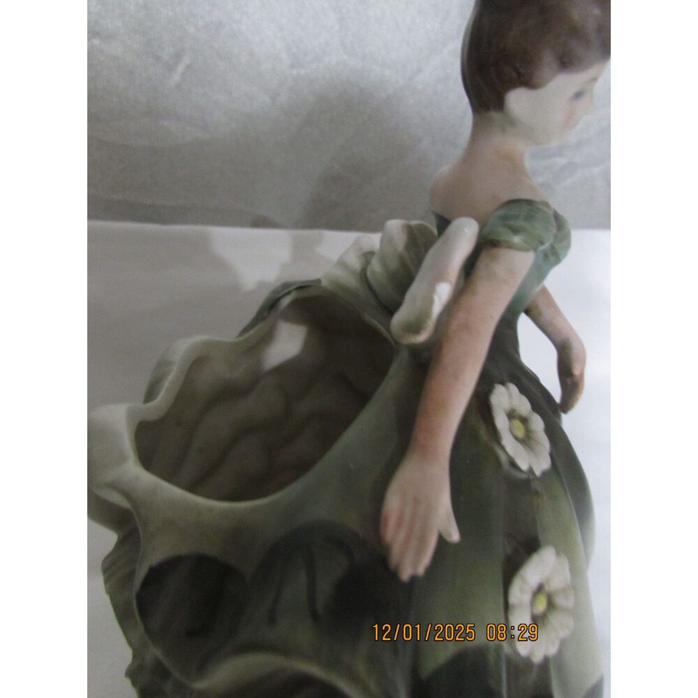 Vintage Lefton green dress lady girl planter brown hair twirling swirling flower - Picture 9 of 14